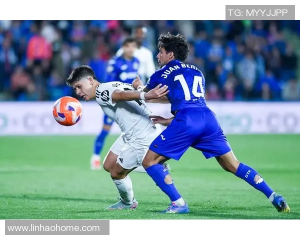 从足球战术演变看现代比赛节奏控制与整体配合的发展趋势